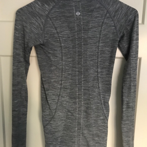 lululemon athletica Tops - Lululemon swiftly tech top
